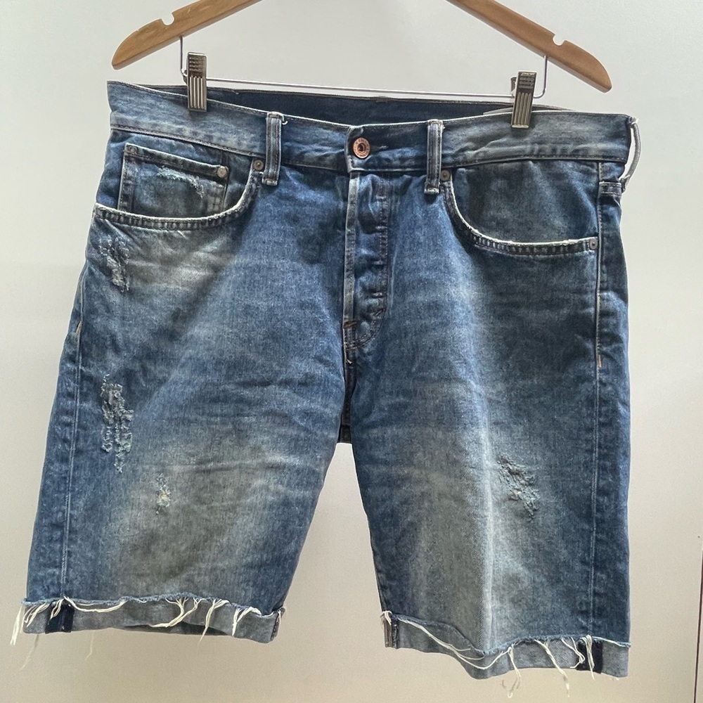 Men's Classic Blue Distressed Jean Shorts - Picture 1 of 3